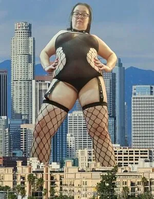 Aussiegiantessfree OnlyFans Leaked Free Thumbnail Picture - #c781Wlyx6M