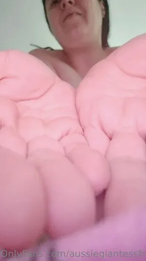 Aussiegiantessfree OnlyFans Leaked Free Thumbnail Picture - #uwBdZsiv6N
