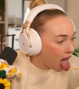 Autumn OnlyFans Leaked Free Thumbnail Picture - #M0xsgzNfrT