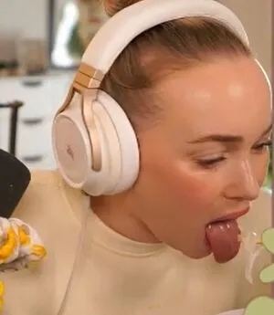 Autumn OnlyFans Leaked Free Thumbnail Picture - #ddeRLuWoHf