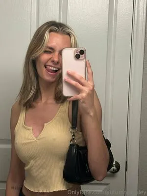 Autumnpresley OnlyFans Leaked Free Thumbnail Picture - #sUl4u09EUU