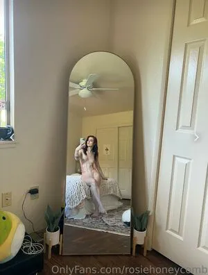 Autumnrosehoney OnlyFans Leaked Free Thumbnail Picture - #f6scrF9pVF
