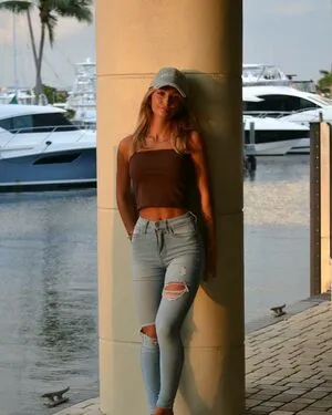 Ava Majury OnlyFans Leaked Free Thumbnail Picture - #7vN9NLO4cs