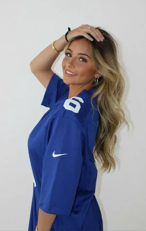 Ava Majury OnlyFans Leaked Free Thumbnail Picture - #UsUKBGwwSe