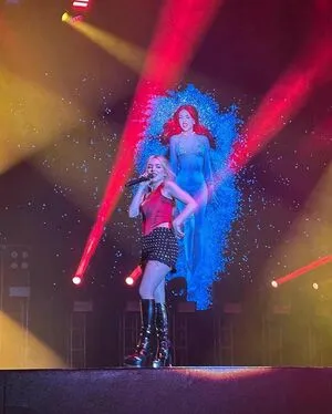 Ava Max OnlyFans Leaked Free Thumbnail Picture - #0OdTmtd07h