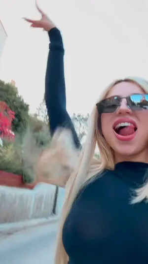 Ava Max OnlyFans Leaked Free Thumbnail Picture - #1HdtKL2OuX