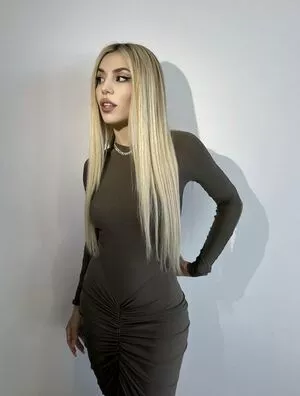 Ava Max OnlyFans Leaked Free Thumbnail Picture - #1afqT0fzRw