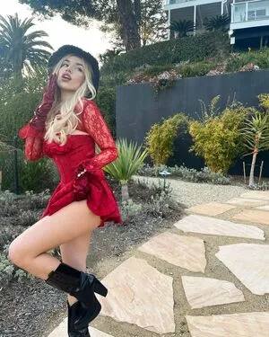 Ava Max OnlyFans Leaked Free Thumbnail Picture - #2W1NOt5xwR