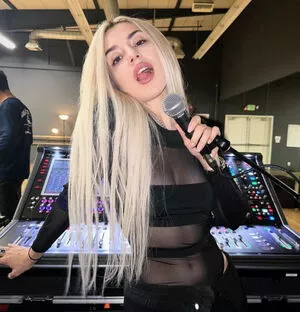 Ava Max OnlyFans Leaked Free Thumbnail Picture - #4gWXGP3nhG