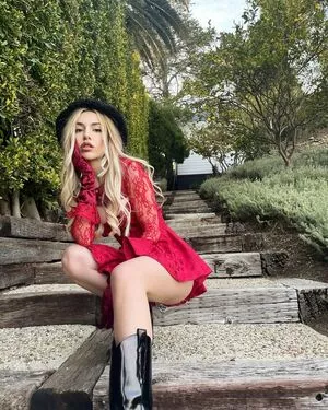 Ava Max OnlyFans Leaked Free Thumbnail Picture - #64ZOy2ycWI