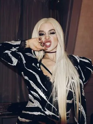 Ava Max OnlyFans Leaked Free Thumbnail Picture - #8uiJXpoEq4