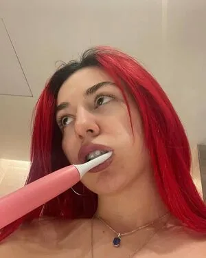 Ava Max OnlyFans Leaked Free Thumbnail Picture - #9ALM2CiGuF