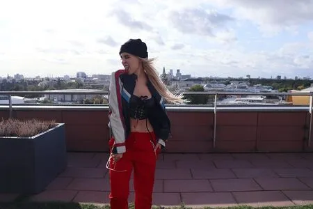 Ava Max OnlyFans Leaked Free Thumbnail Picture - #9OTgxdlxPI