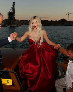 Ava Max OnlyFans Leaked Free Thumbnail Picture - #AnRzHufaRa