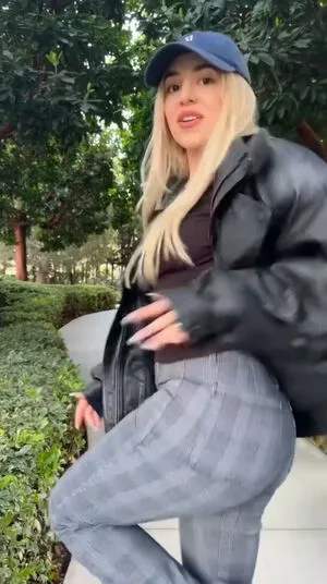 Ava Max OnlyFans Leaked Free Thumbnail Picture - #C6zzvpgjTQ