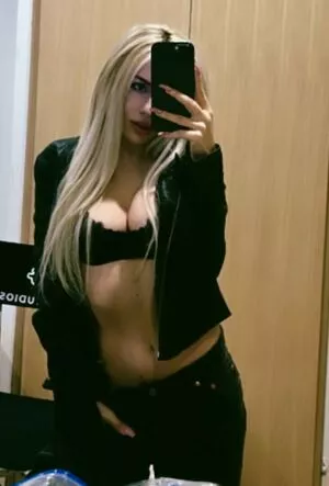 Ava Max OnlyFans Leaked Free Thumbnail Picture - #DaPaHFV7VQ