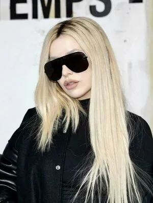 Ava Max OnlyFans Leaked Free Thumbnail Picture - #E6lKaD4u4t