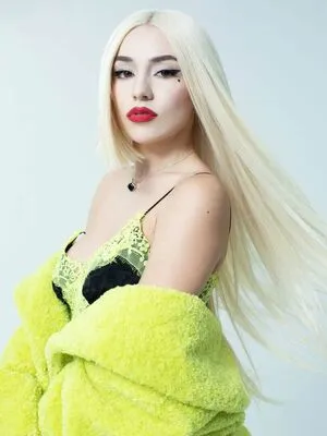 Ava Max OnlyFans Leaked Free Thumbnail Picture - #GDnETK6b5z