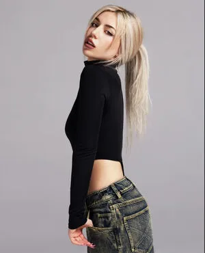 Ava Max OnlyFans Leaked Free Thumbnail Picture - #GbpcEVsKiv