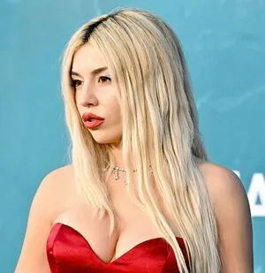 Ava Max OnlyFans Leaked Free Thumbnail Picture - #HGnLRIlqAv