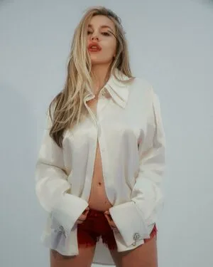Ava Max OnlyFans Leaked Free Thumbnail Picture - #HmTTEY9SAp