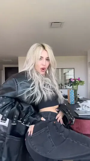 Ava Max OnlyFans Leaked Free Thumbnail Picture - #Ibb8jmUIVz