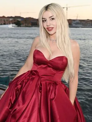 Ava Max OnlyFans Leaked Free Thumbnail Picture - #IntkJJGARB