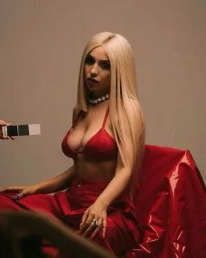 Ava Max OnlyFans Leaked Free Thumbnail Picture - #K6R52YDZHk