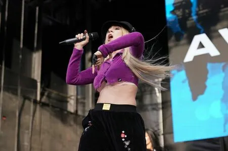 Ava Max OnlyFans Leaked Free Thumbnail Picture - #KGGsEPyQGy