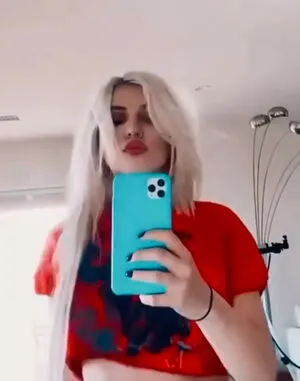 Ava Max OnlyFans Leaked Free Thumbnail Picture - #KW665erZQN