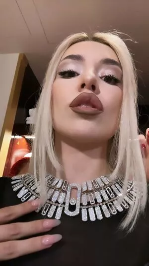 Ava Max OnlyFans Leaked Free Thumbnail Picture - #KuDyNH66y7