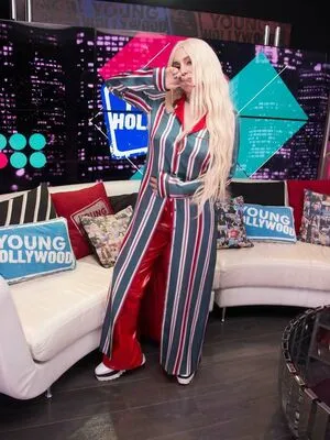 Ava Max OnlyFans Leaked Free Thumbnail Picture - #KwUTuttDL0