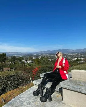 Ava Max OnlyFans Leaked Free Thumbnail Picture - #L8bQ7os6Hv