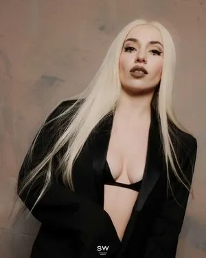 Ava Max OnlyFans Leaked Free Thumbnail Picture - #MFUEkUnzq8