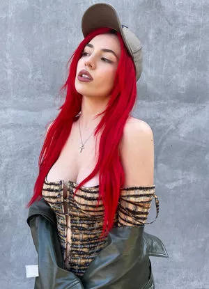 Ava Max OnlyFans Leaked Free Thumbnail Picture - #P3s9TH91s2