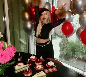 Ava Max OnlyFans Leaked Free Thumbnail Picture - #PD7UQwTZb8