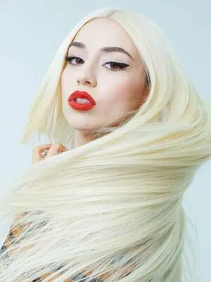 Ava Max OnlyFans Leaked Free Thumbnail Picture - #QFe73bzUqp