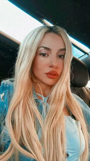 Ava Max OnlyFans Leaked Free Thumbnail Picture - #QngMttEghE