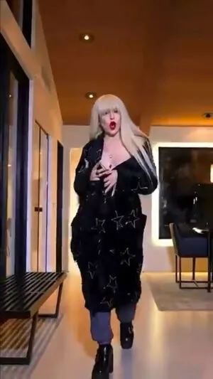 Ava Max OnlyFans Leaked Free Thumbnail Picture - #QsiBuG3ck6