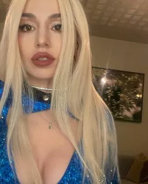 Ava Max OnlyFans Leaked Free Thumbnail Picture - #R6icX435Hf