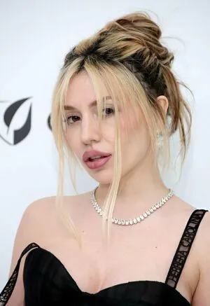 Ava Max OnlyFans Leaked Free Thumbnail Picture - #RMLIM2B37k