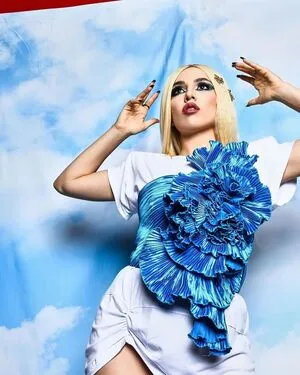 Ava Max OnlyFans Leaked Free Thumbnail Picture - #SFuLKABdnM