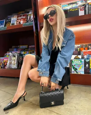 Ava Max OnlyFans Leaked Free Thumbnail Picture - #SU4TE03V5E