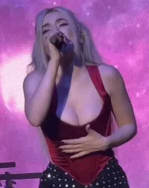 Ava Max OnlyFans Leaked Free Thumbnail Picture - #SUGbR1WP2D