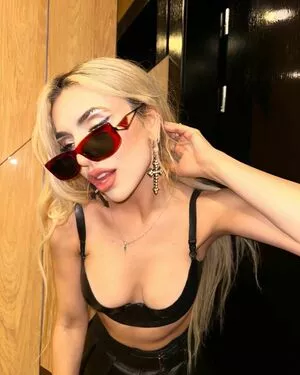 Ava Max OnlyFans Leaked Free Thumbnail Picture - #SfgNbHGw3q