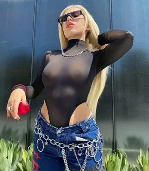 Ava Max OnlyFans Leaked Free Thumbnail Picture - #SynNPYmltT