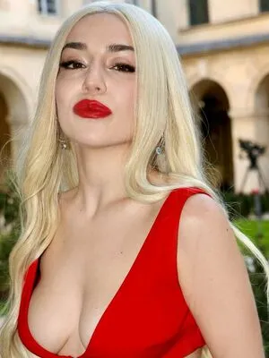 Ava Max OnlyFans Leaked Free Thumbnail Picture - #VMJ0nBPrzV