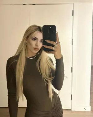 Ava Max OnlyFans Leaked Free Thumbnail Picture - #W8L4FY51hH