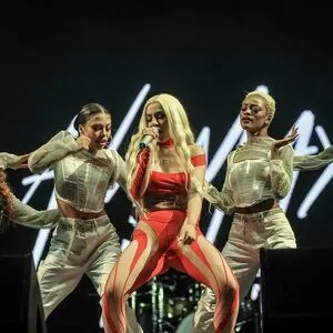 Ava Max OnlyFans Leaked Free Thumbnail Picture - #WBbLYK8paw