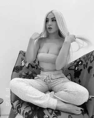 Ava Max OnlyFans Leaked Free Thumbnail Picture - #WfECPNuTz6